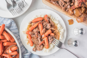 Easy Slow Cooker Pot Roast – 5-1